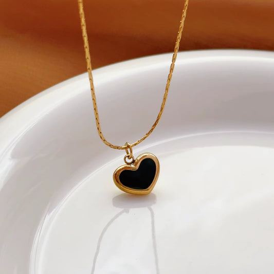 Stainless Steel Female Black/White Heart Pendant Necklace 
